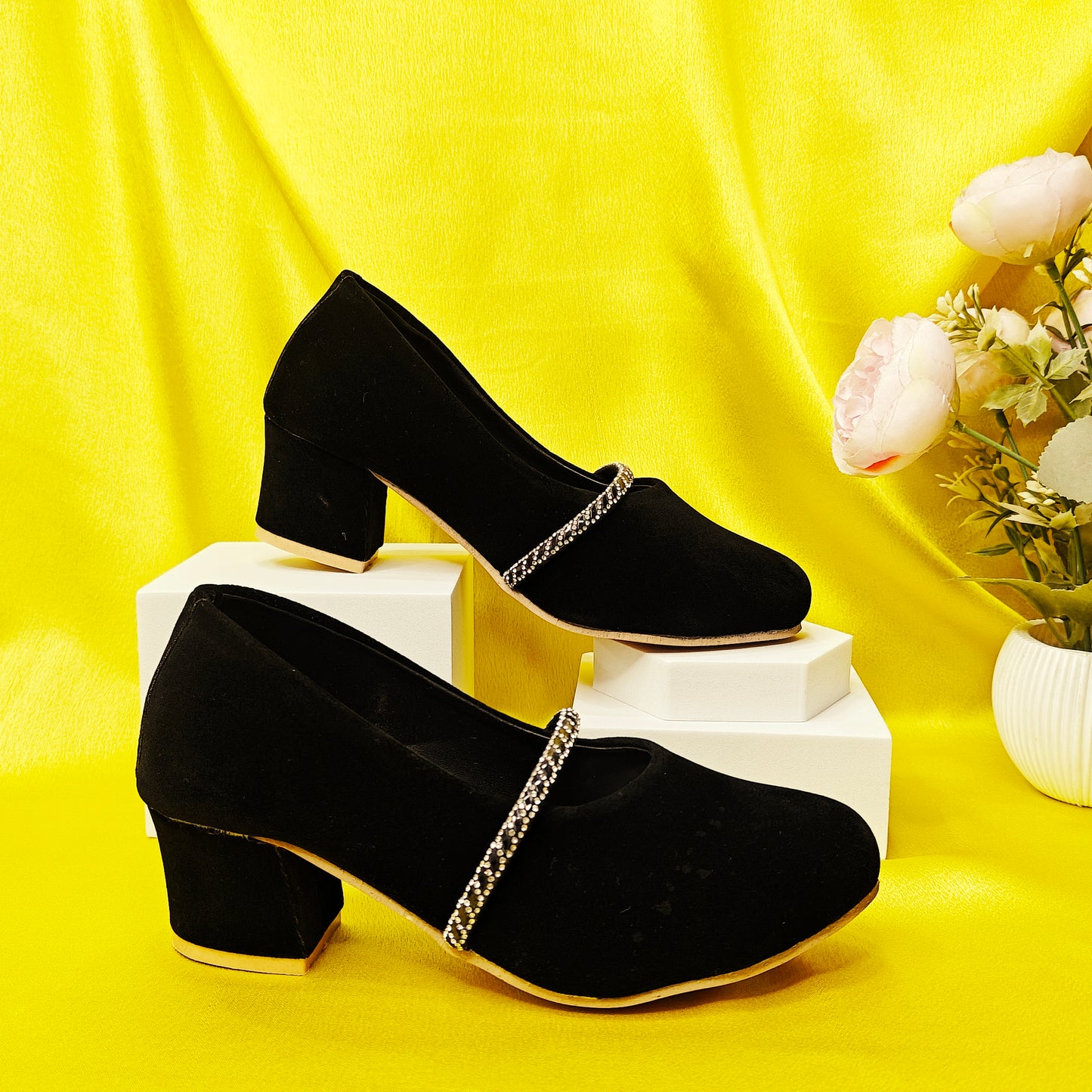 Luna Luxe Flats